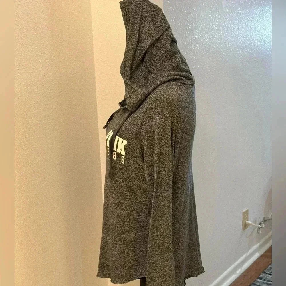 PINK - Victoria’s Secret Grey Long Sleeve Hoodie - Picture 4 of 6